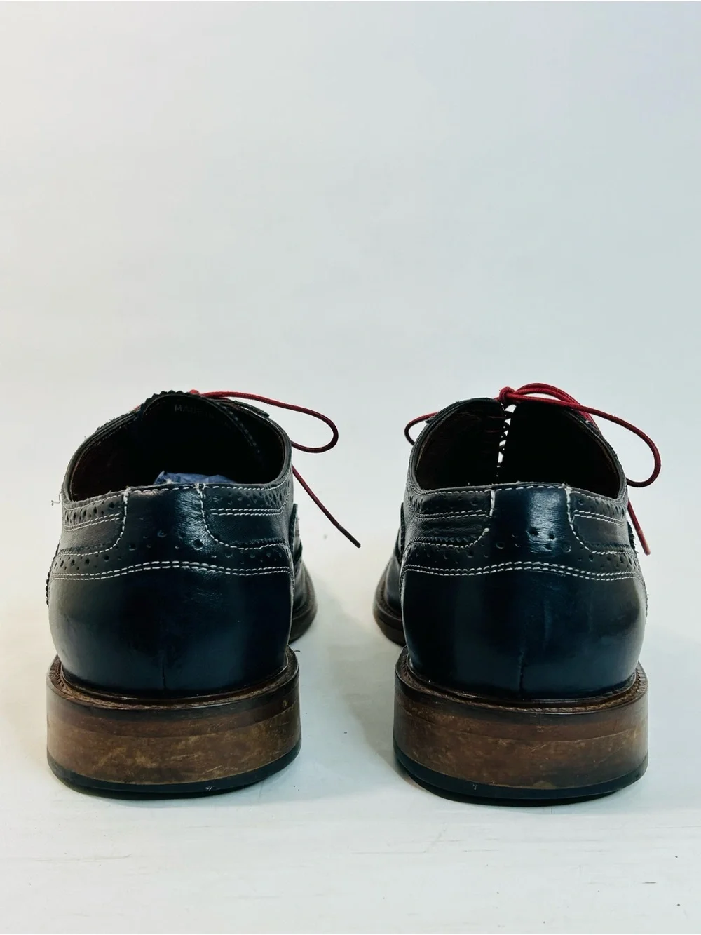 Mercanti Fiorentini Men’s Black Wingtip Oxfords, Laser Cut, Red Laces, size 9